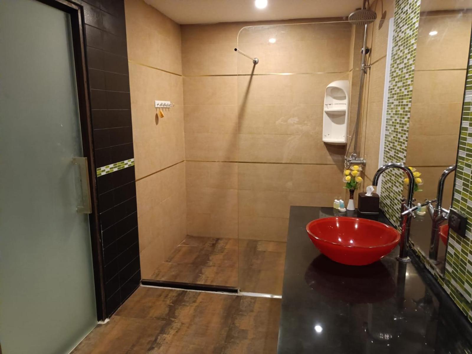 Aura Inn Rooms Паттайя Экстерьер фото