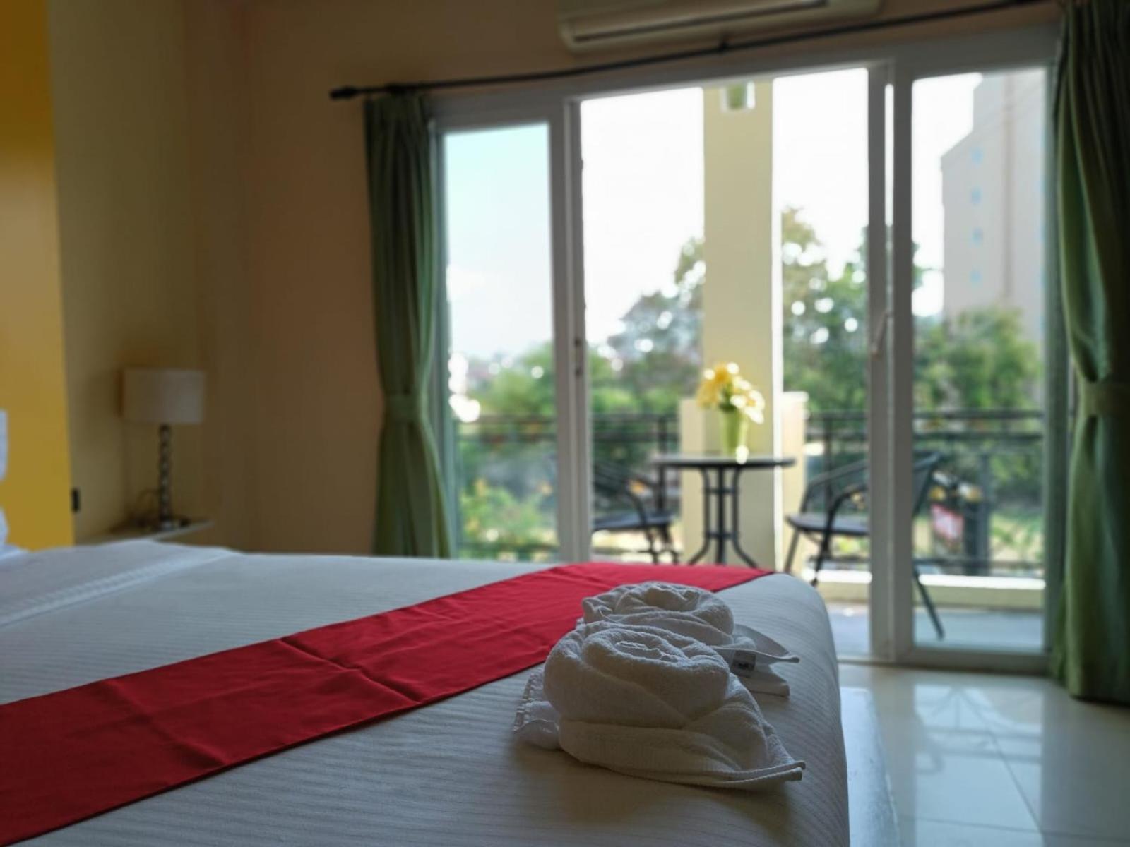 Aura Inn Rooms Паттайя Экстерьер фото