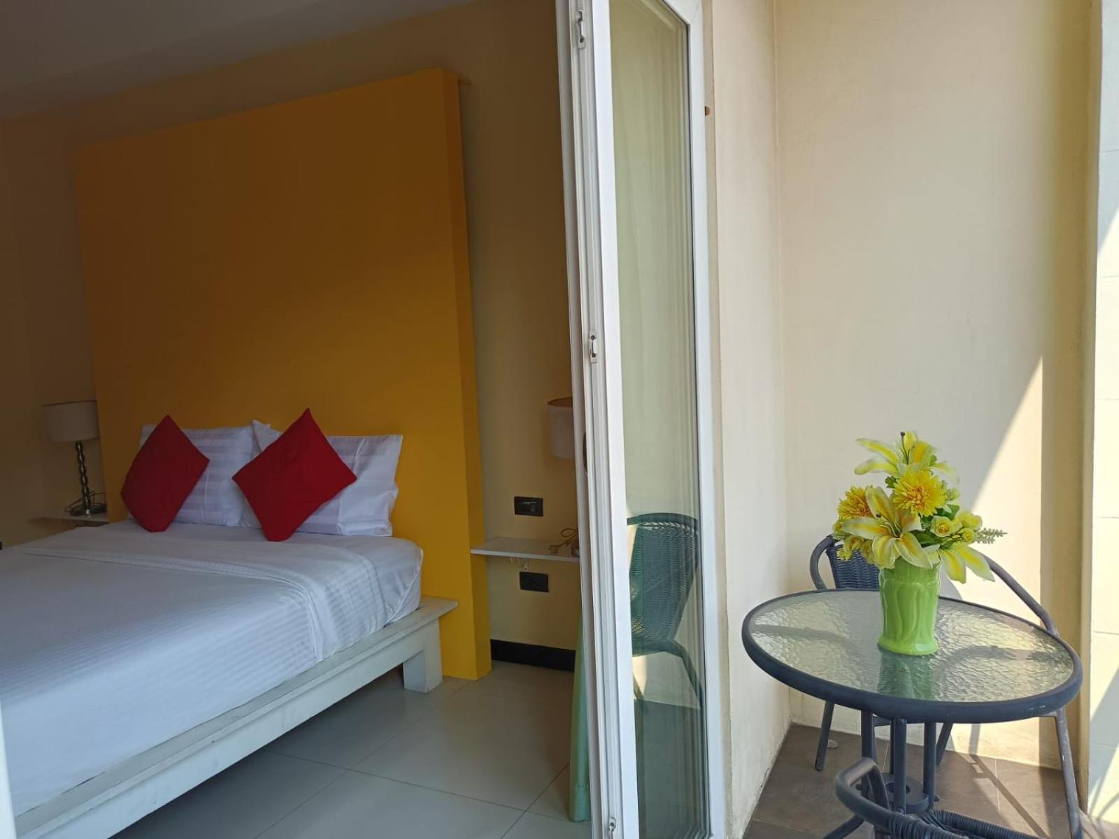 Aura Inn Rooms Паттайя Экстерьер фото