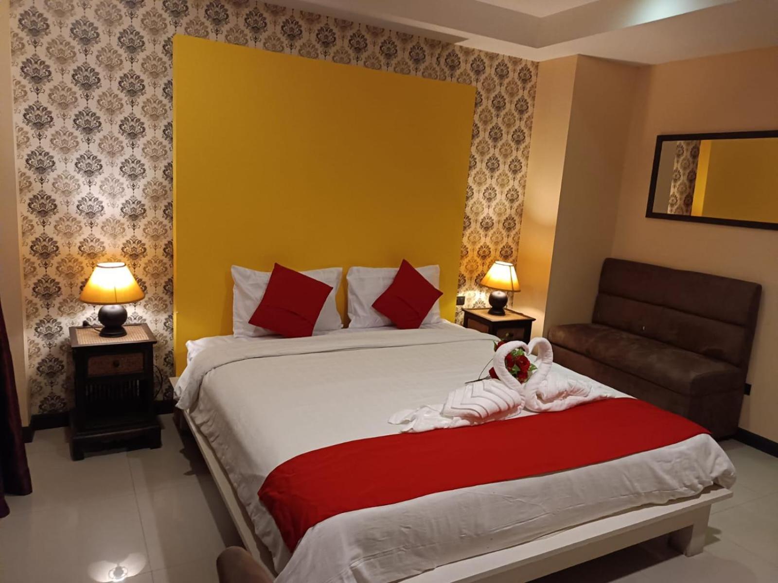Aura Inn Rooms Паттайя Экстерьер фото