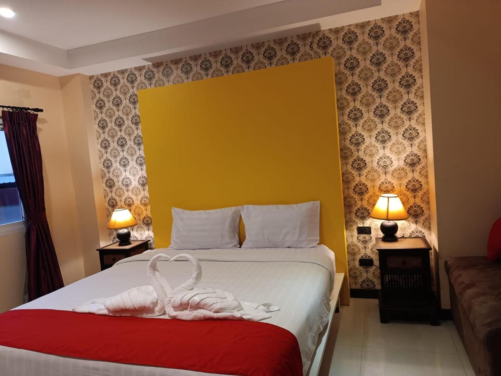 Aura Inn Rooms Паттайя Экстерьер фото